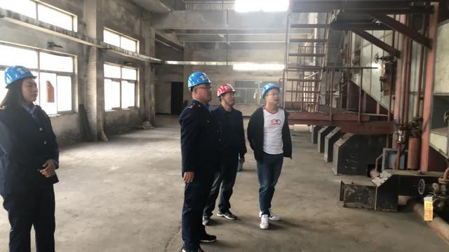 左旗市场监管局发展供暖前锅炉和热力管道安全大查抄
